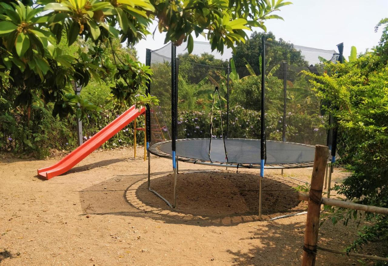 Heritage Resort Hampi Exteriör bild