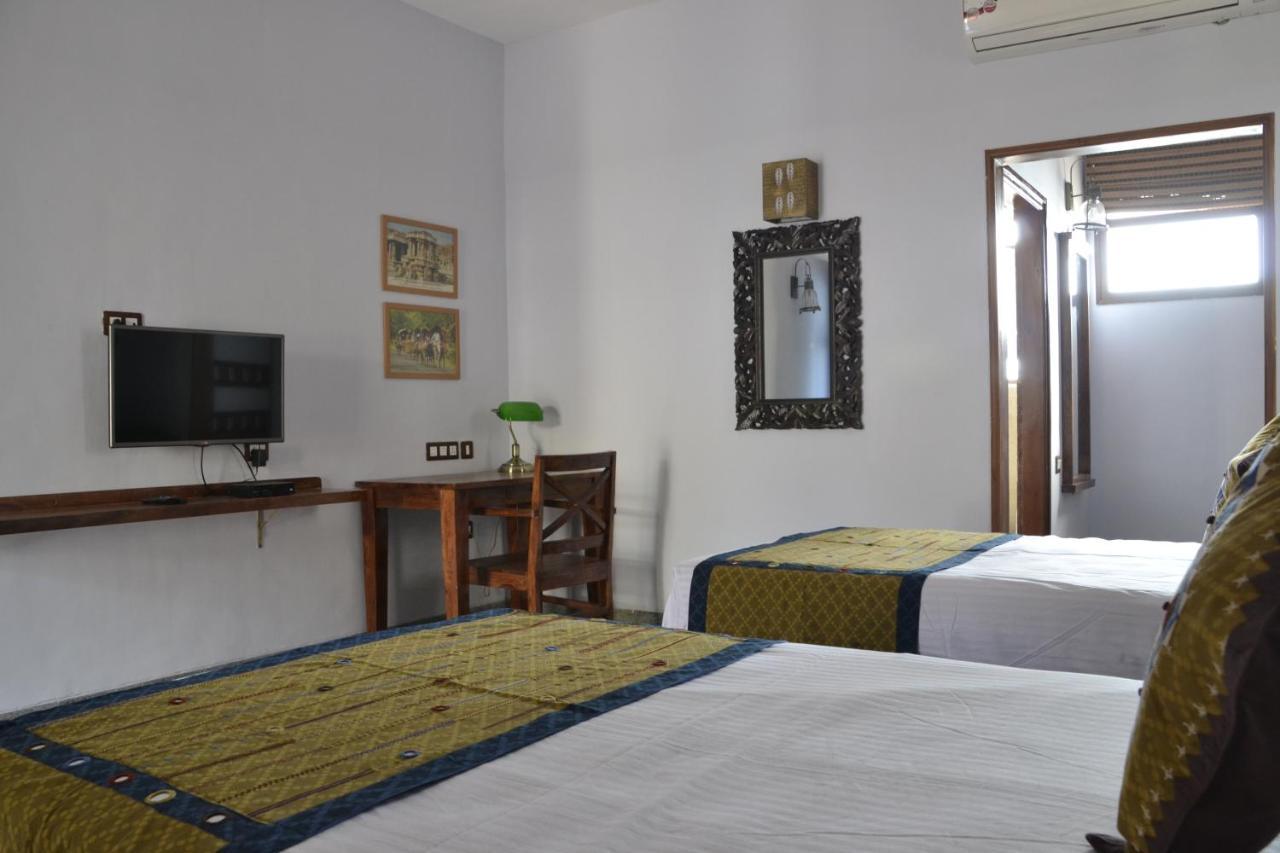 Heritage Resort Hampi Exteriör bild