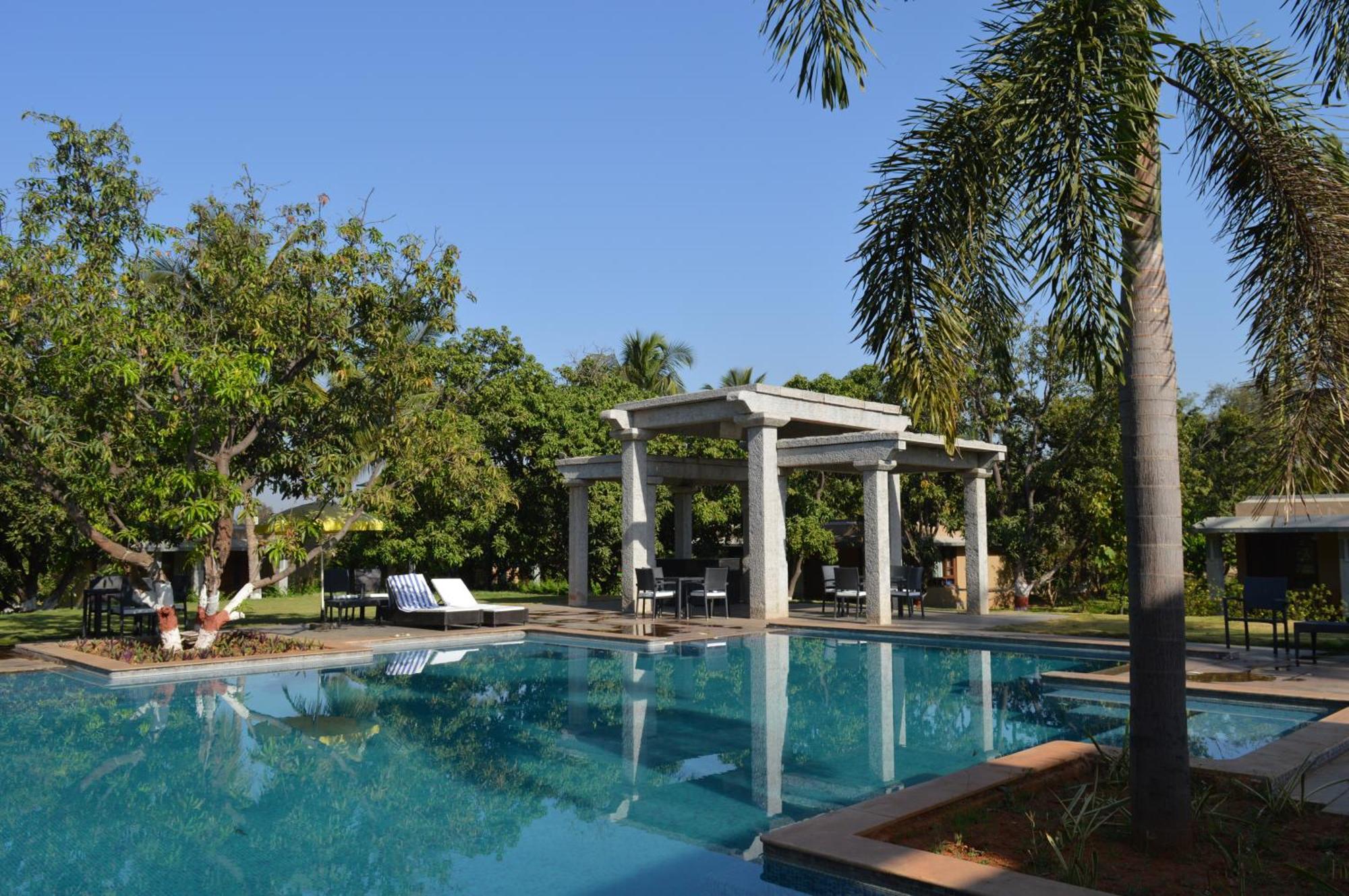Heritage Resort Hampi Exteriör bild