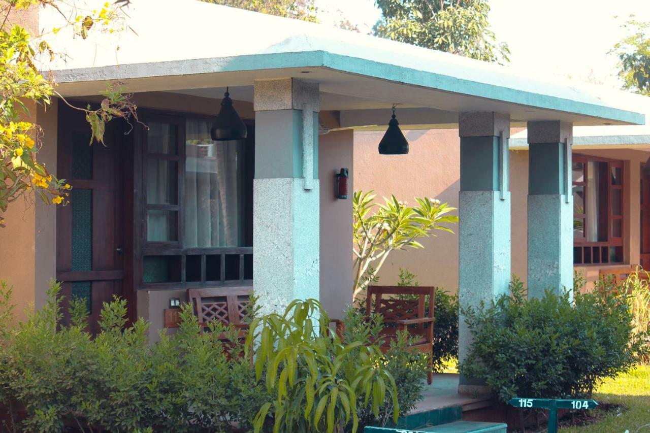 Heritage Resort Hampi Exteriör bild